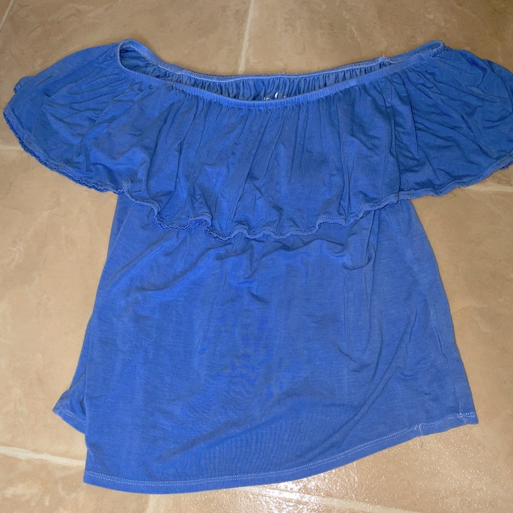 American Eagle over the should top